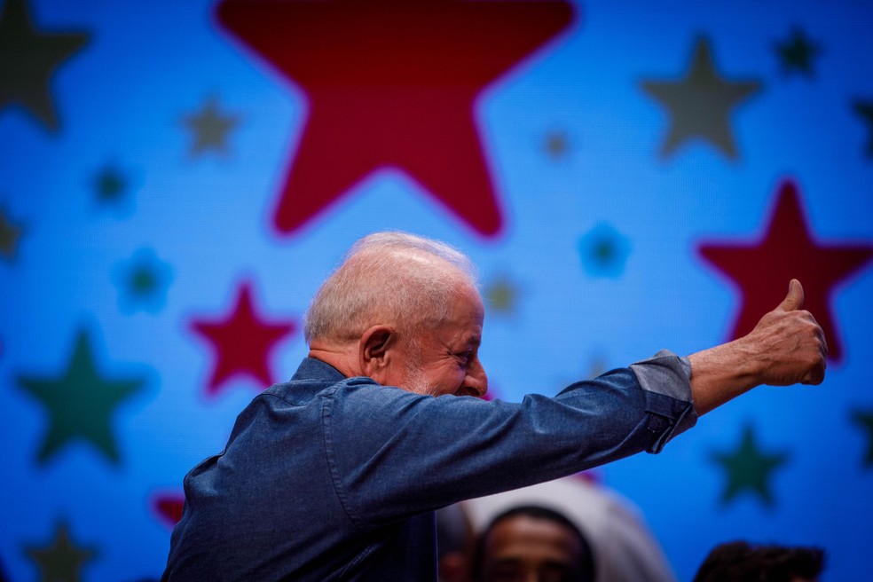 Lula em evento do Partido dos Trabalhadores — Foto: Brenno Carvalho/Agência O Globo