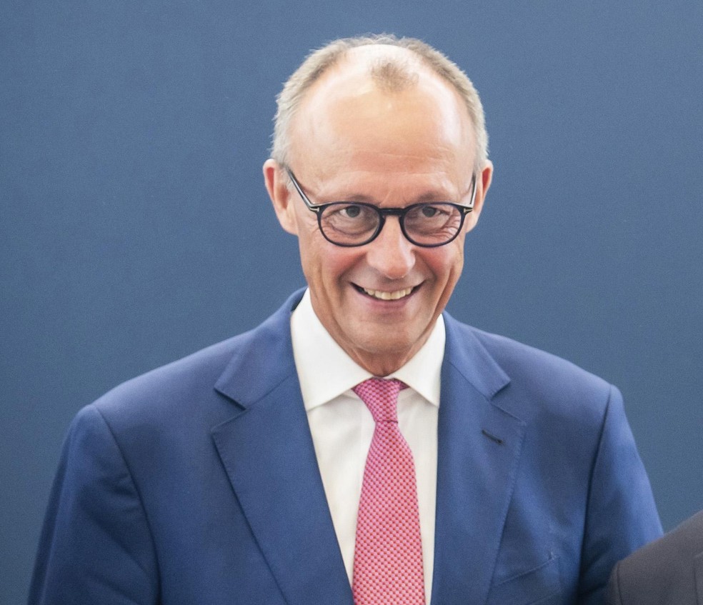 Futuro primeiro-ministro alemão Friedrich Merz — Foto: Michael Kappeler/AP