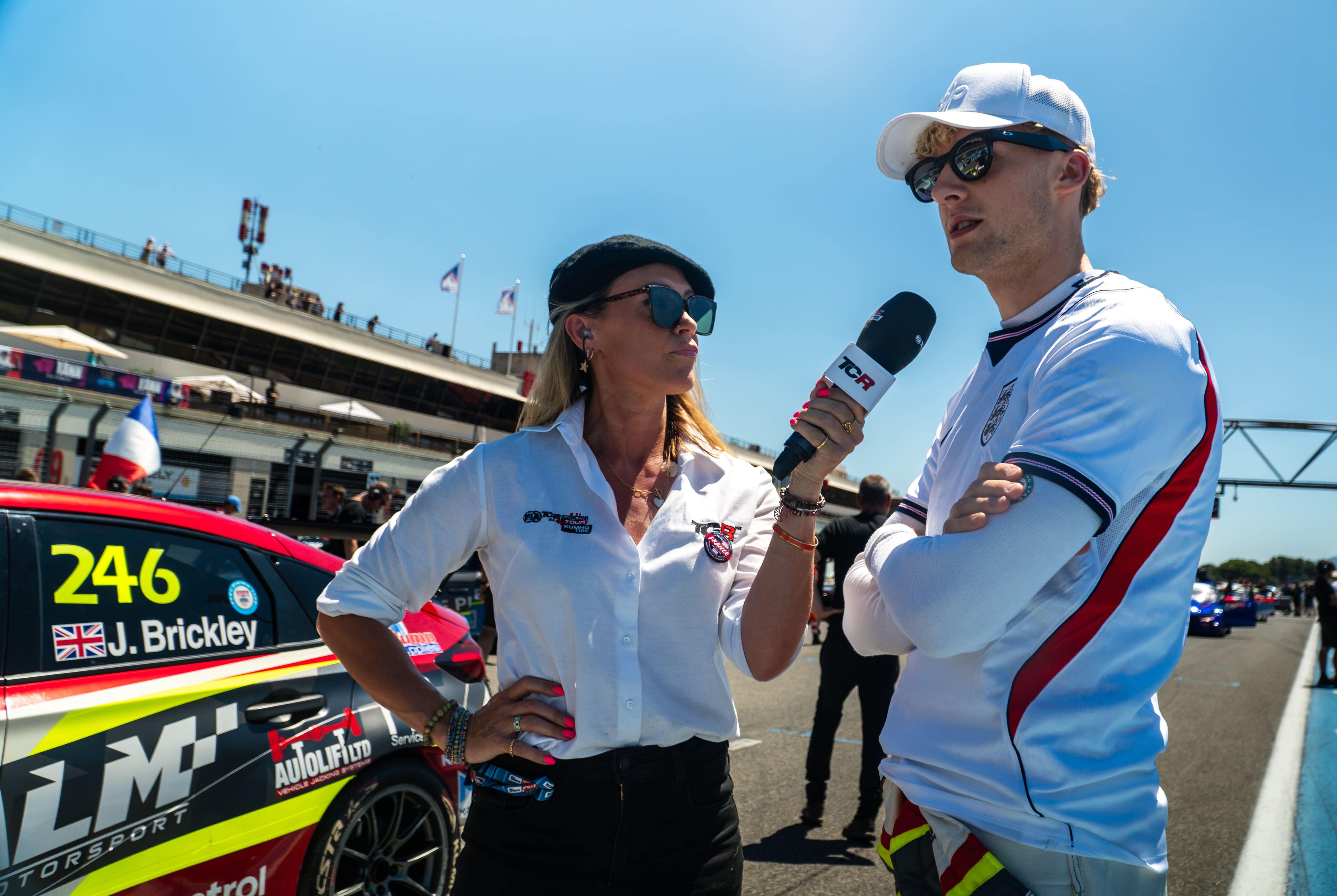 Campeão do TCR Europe se junta a Celso Neto na IMSA - QTU Questões do Universo