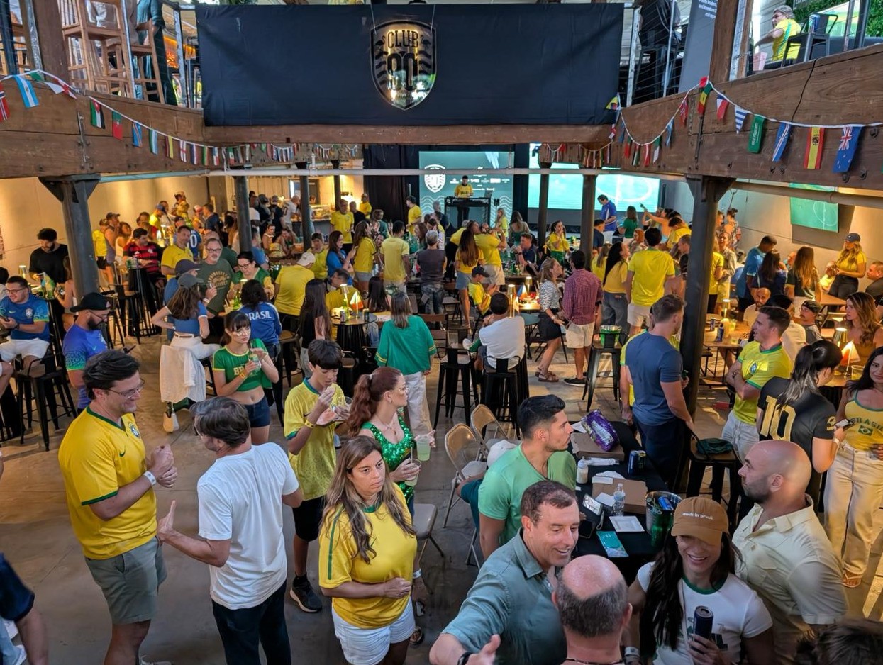 Espaço em Miami projeta receber 600 pessoas para o jogo de hoje do Brasil