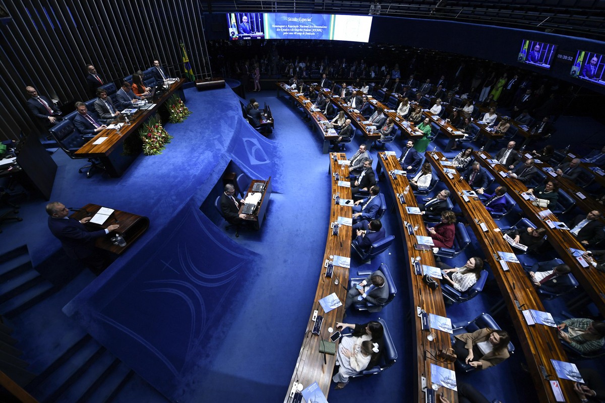 Senado projeta calendário com foco na reforma tributária e projetos  reativos ao STF | Política | Valor Econômico