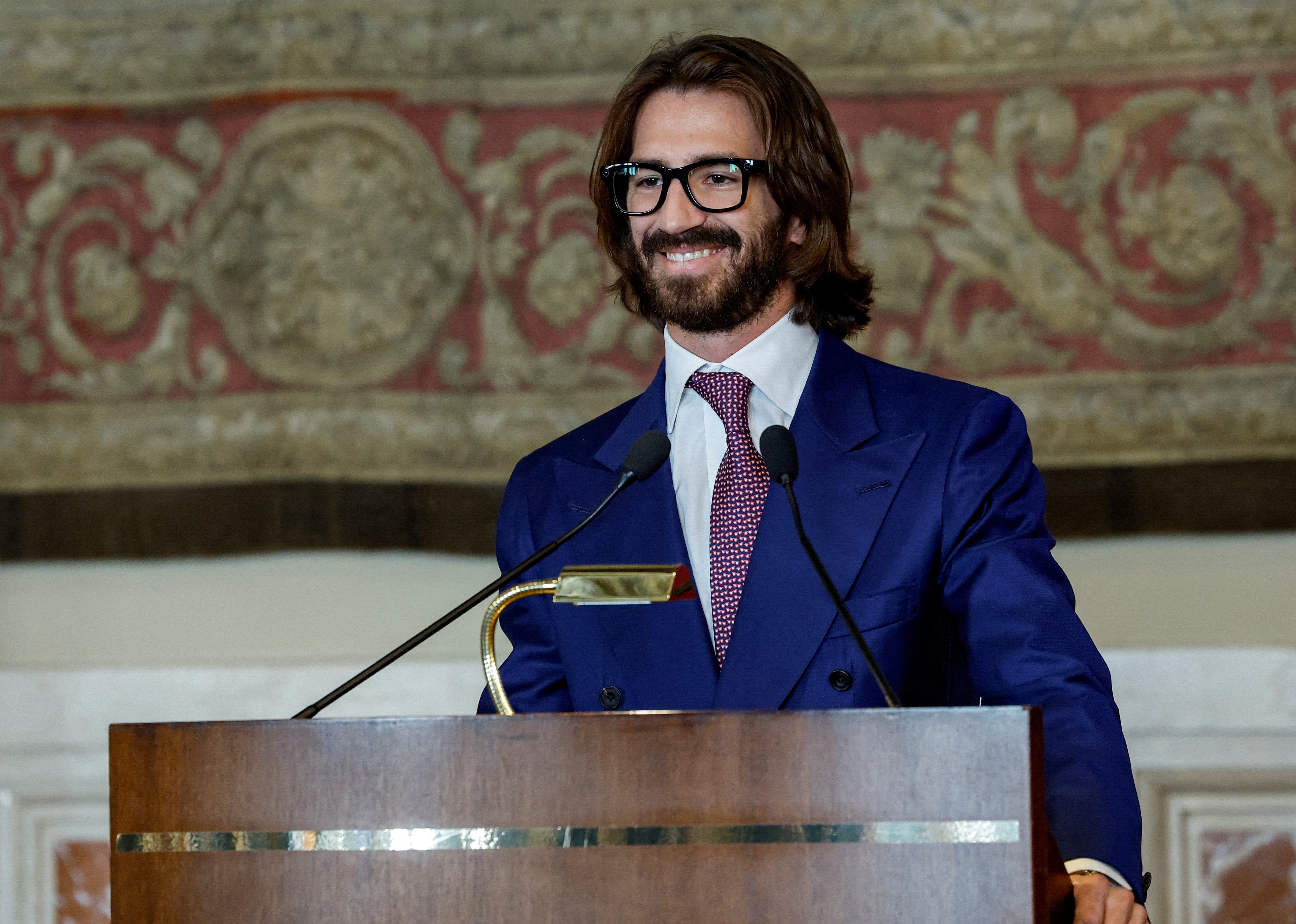 Tentativa de herdeiro da Ray-Ban de comprar jornal italiano crítico a ele é rejeitada - Foto