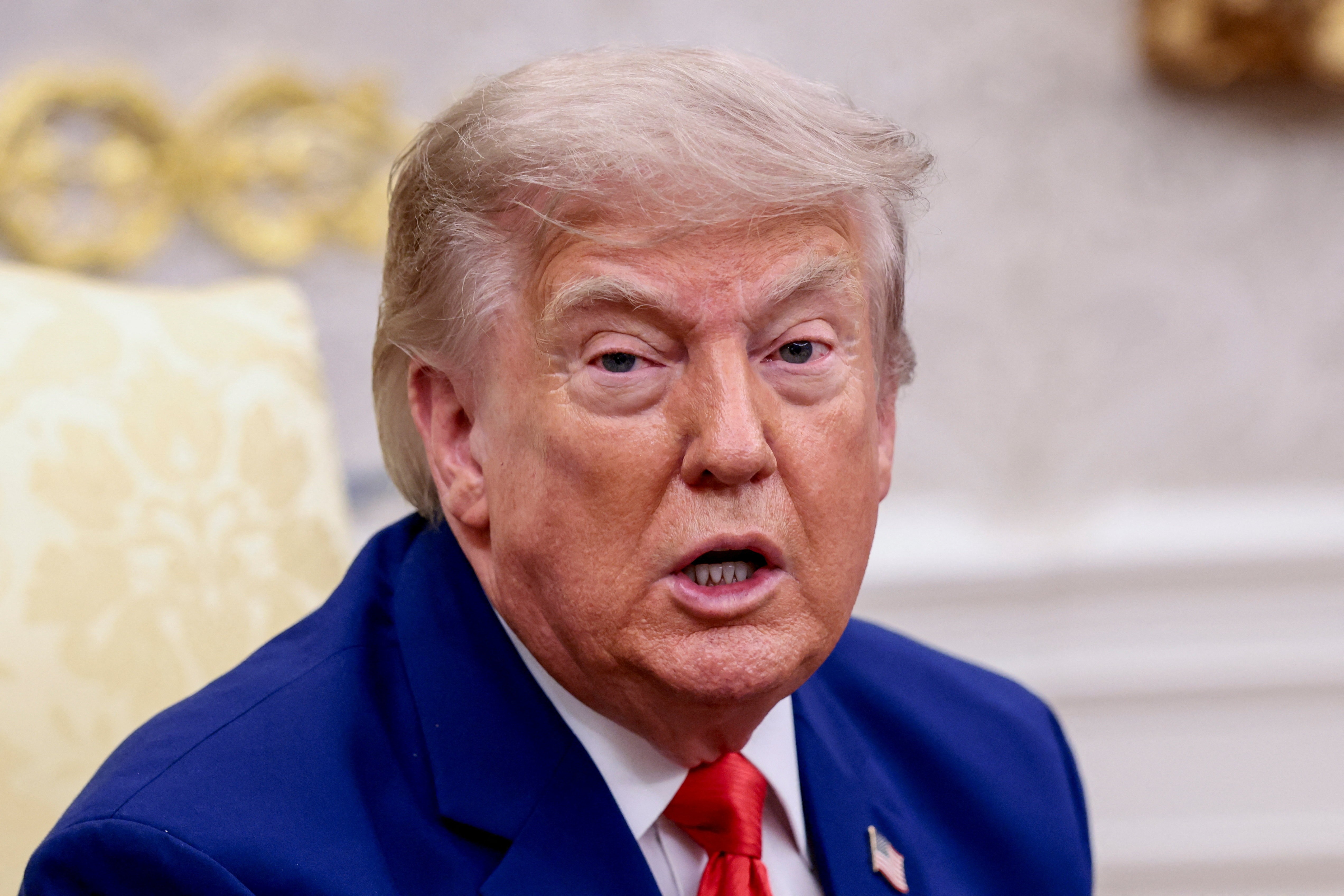 Trump ameaça Irã com ataques massivos após ofensiva no Mar Vermelho