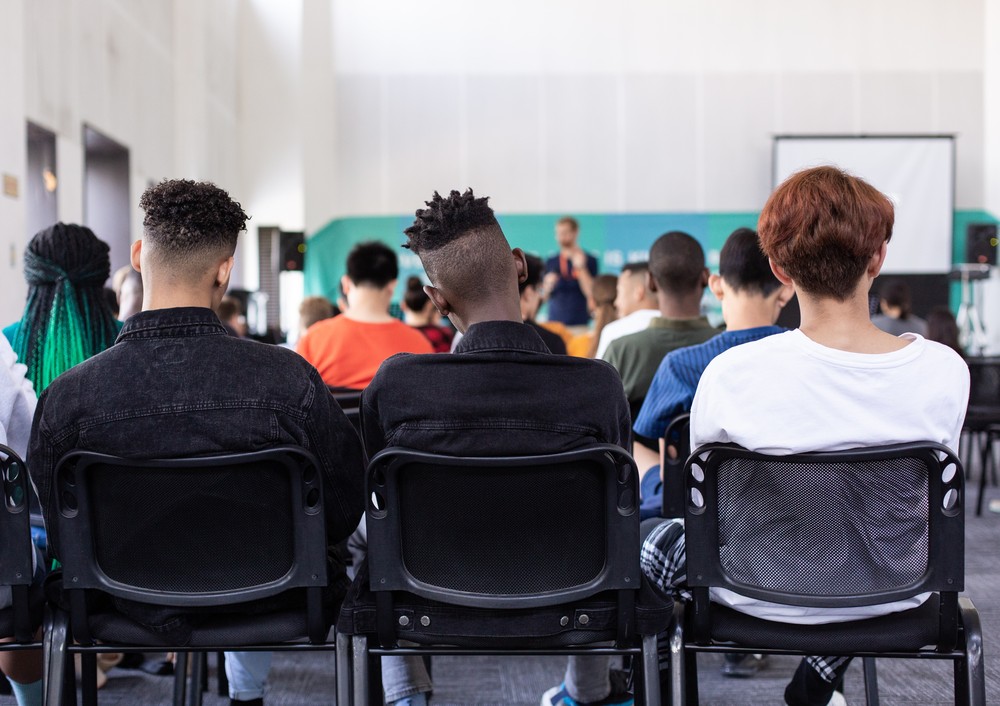 O IDH é um indicador que tem o objetivo de medir a qualidade de vida de um país, com base em fatores como expectativa de vida, anos de escolaridade e renda per capita — Foto: Sam Balye/Unsplash