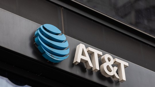 AT&T tem lucro de US$ 3,4 bi no 1º trimestre, queda de 18,7%