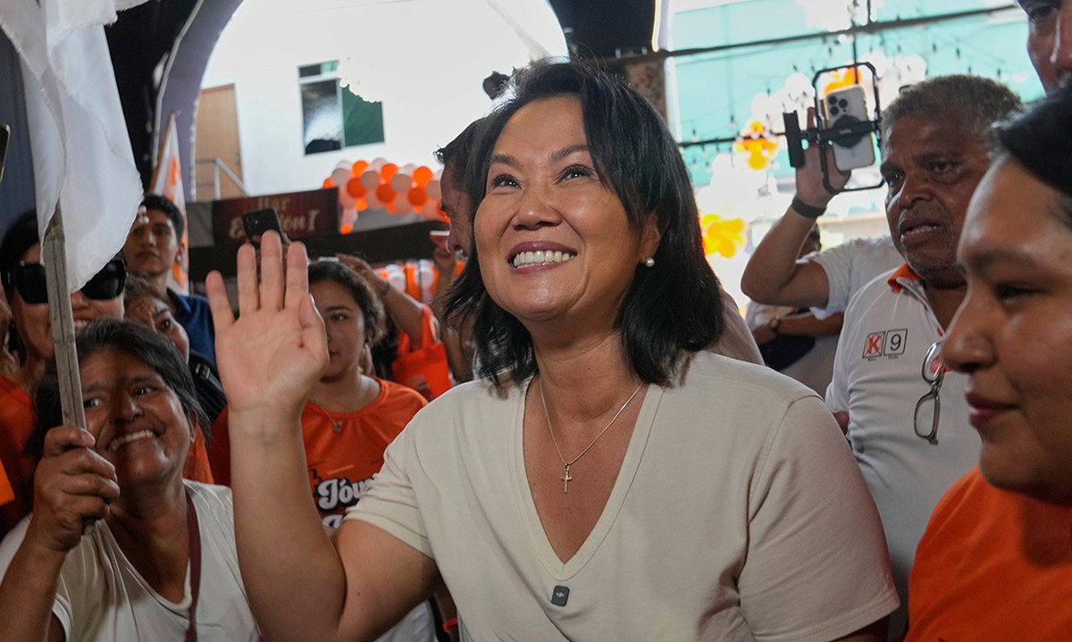 Fujimori e Sánchez lideram corrida para segundo turno no Peru na reta final da apuração | Mundo | Valor Econômico