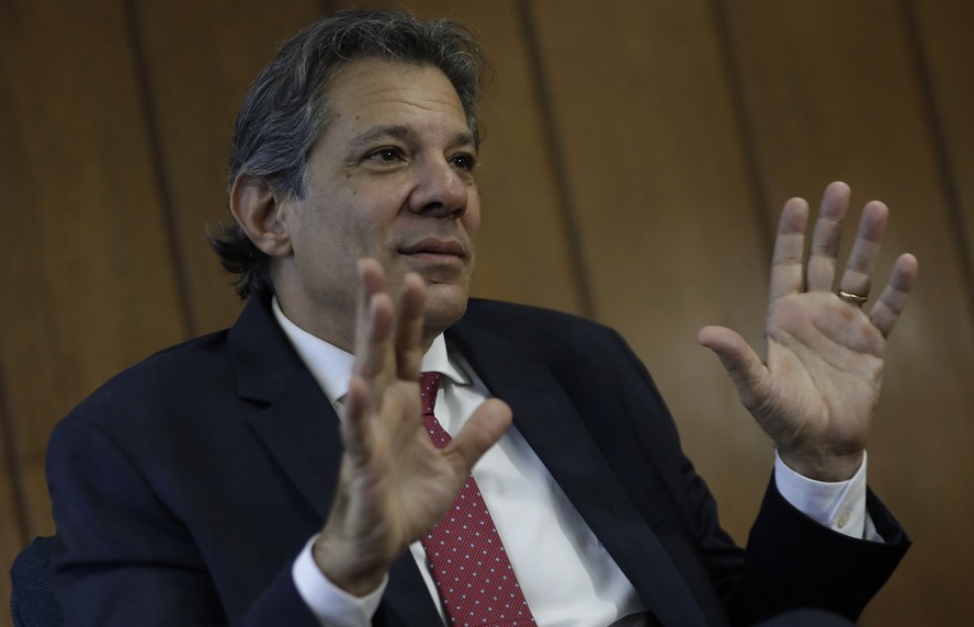 Tributação “corrige minimamente” distorção no mercado e títulos ...