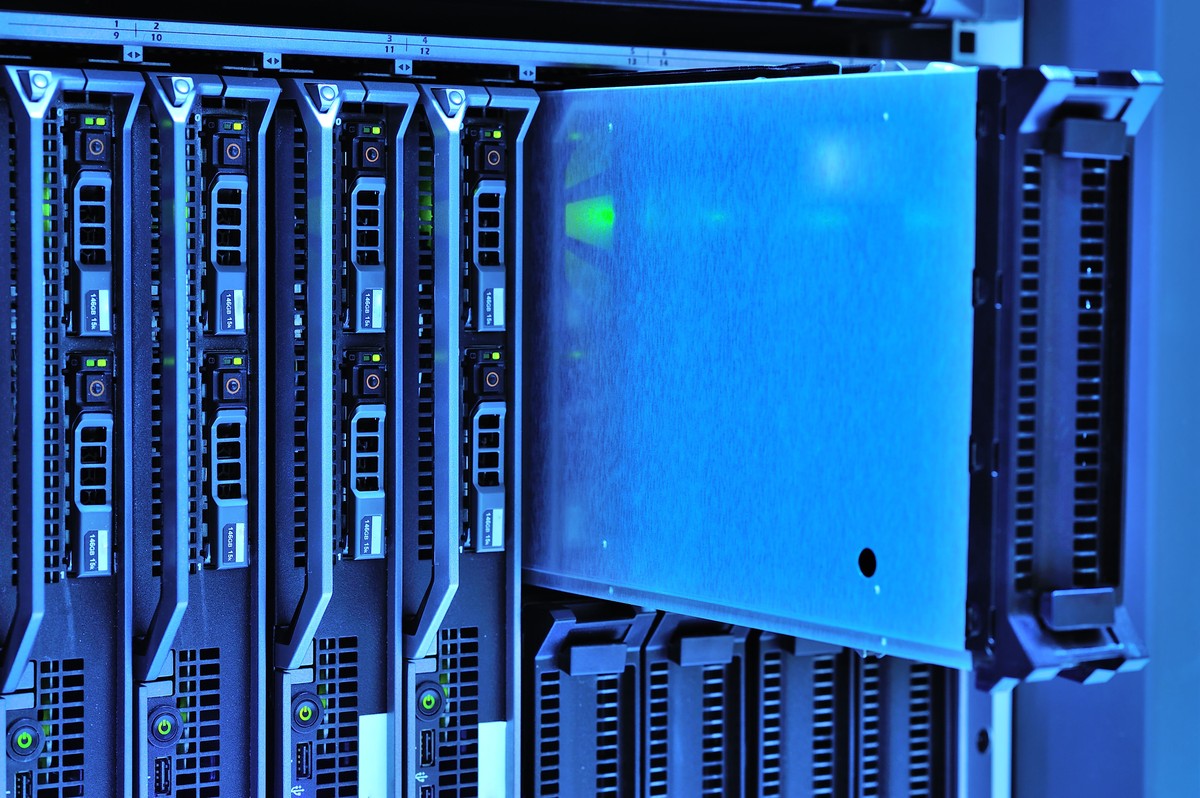 IA catalisa disparada de gastos globais com tecnologia para US$ 6,37 trilhões até 2026