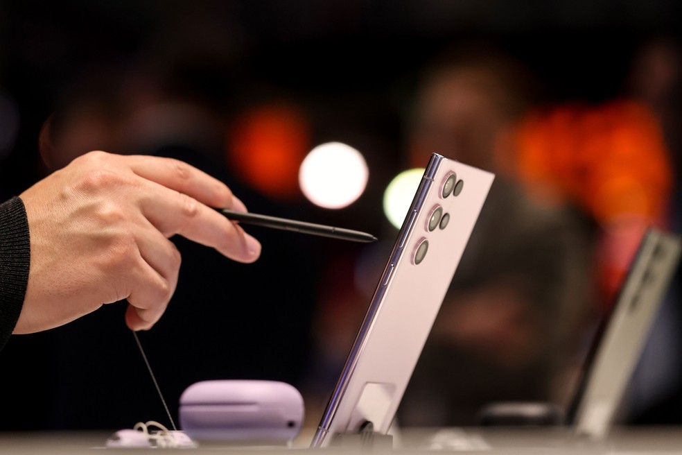 Samsung aposta em inteligência artificial com novo smartphone ...