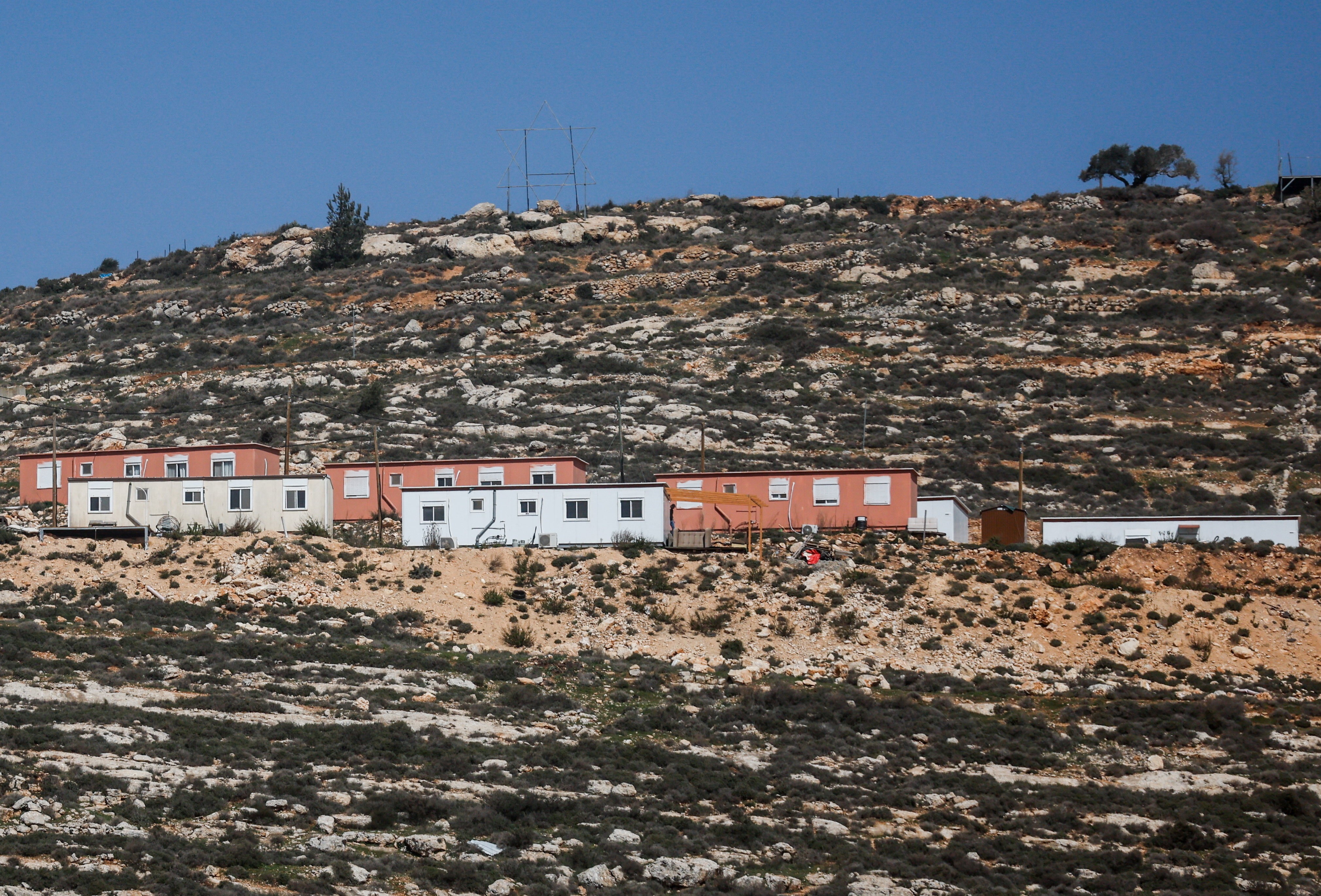 Israel aprova dezenas de novos assentamentos na Cisjordânia, diz ONG