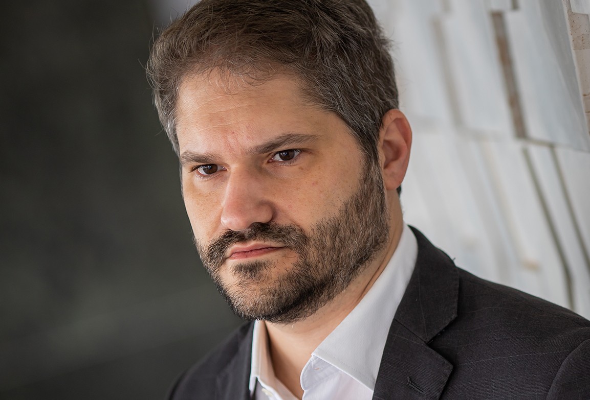 Governo Lula discute política do salário mínimo diferente para trabalhador e beneficiário do INSS - QTU Questões do Universo