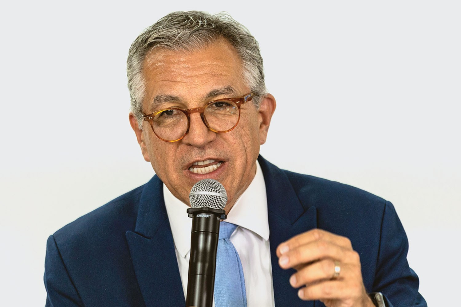 Setores público e privado de saúde buscam estratégias rumo ao equilíbrio econômico-financeiro