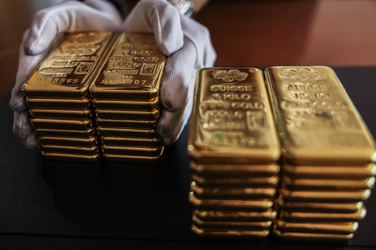 Ouro avança para máximas históricas com aumento de incertezas e tensões comerciais