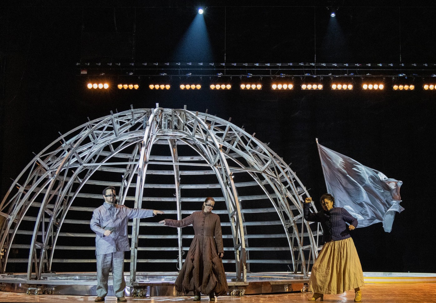 Ópera revolucionária italiana chega ao Brasil 65 anos após sua estreia