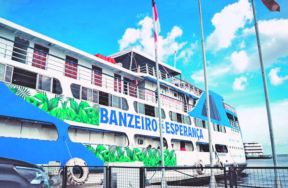 BEMO MGB AS 4030 パノラマワゴン Caravanas' atravessam o Brasil de barco, ônibus e até bicicleta