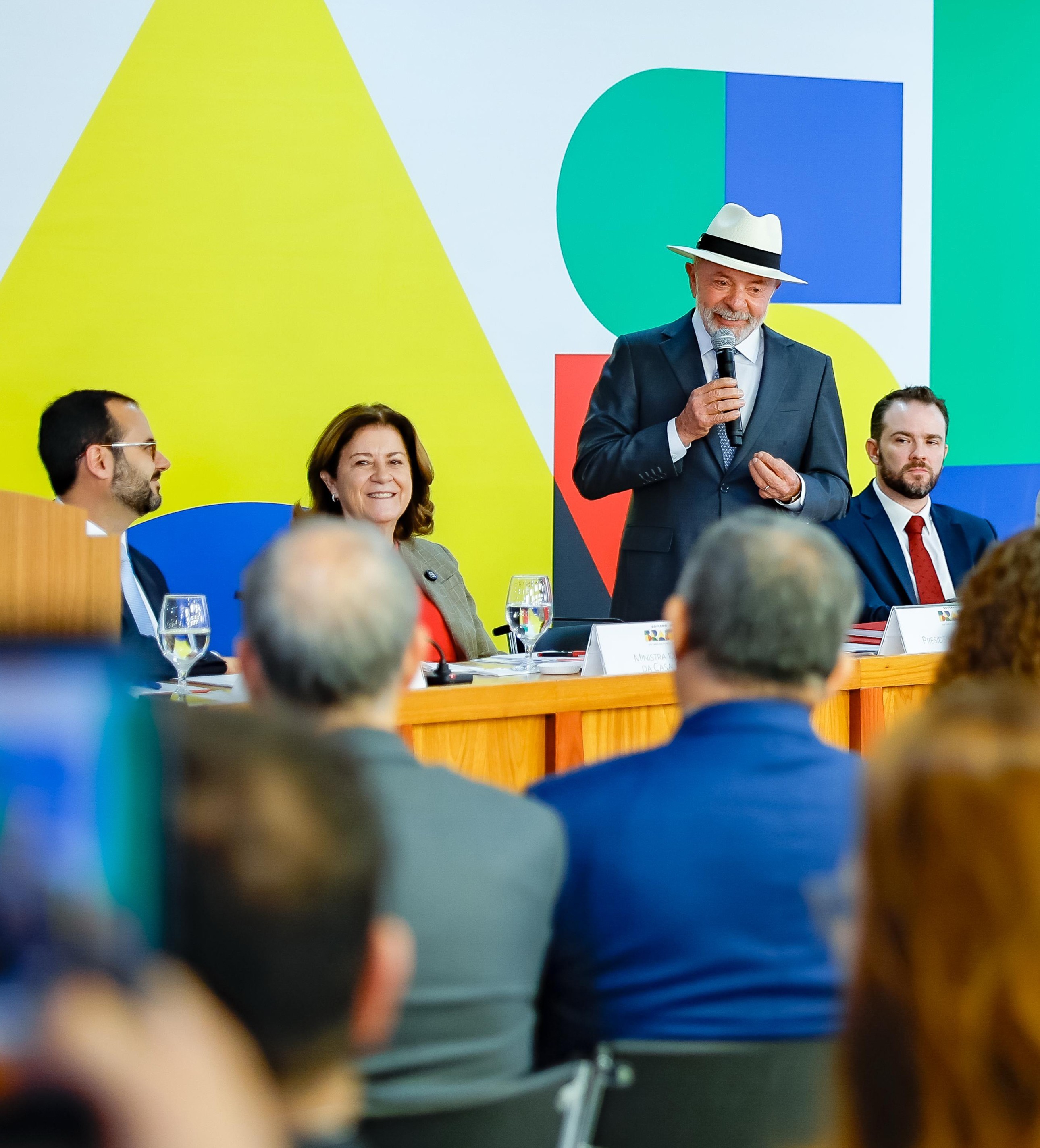 Governo publica MP do Desenrola Adimplentes e envio do projeto de lei do MEI