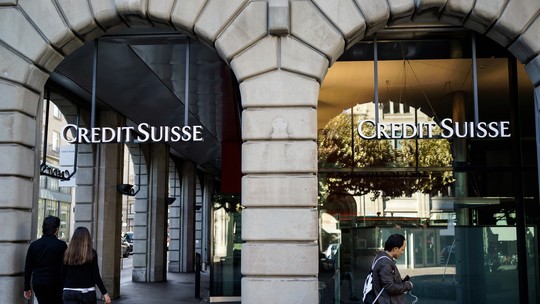 Detentores de títulos do Credit Suisse processam Suíça em tribunal de Nova York