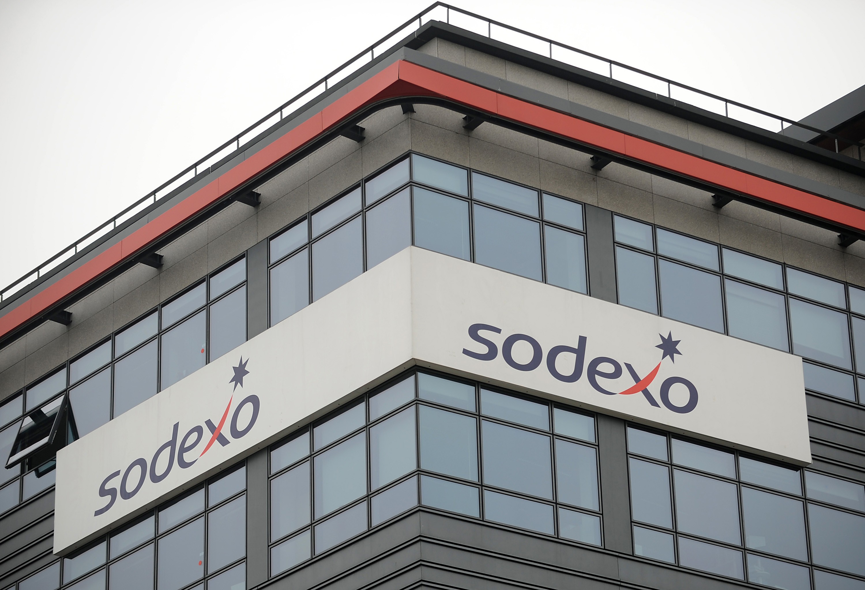 Sodexo eleva meta de receita anual após trimestre com resultados acima do esperado