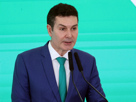 Jader Filho anuncia saída do ministério em abril para concorrer às eleições