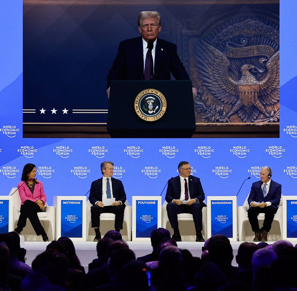 Trump Ataca CEO do Bank of America com Teoria da Conspiração