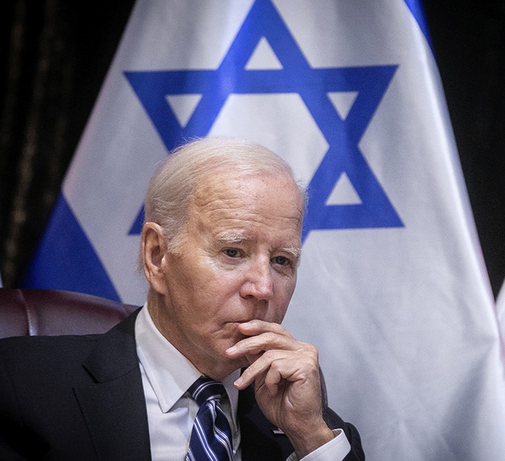 O presidente os EUA, Joe Biden, disse que estava pronto para falar com o premiê israelense, Benjamin Netanyahu, sobre o assunto — Foto: Miriam Alster/AP