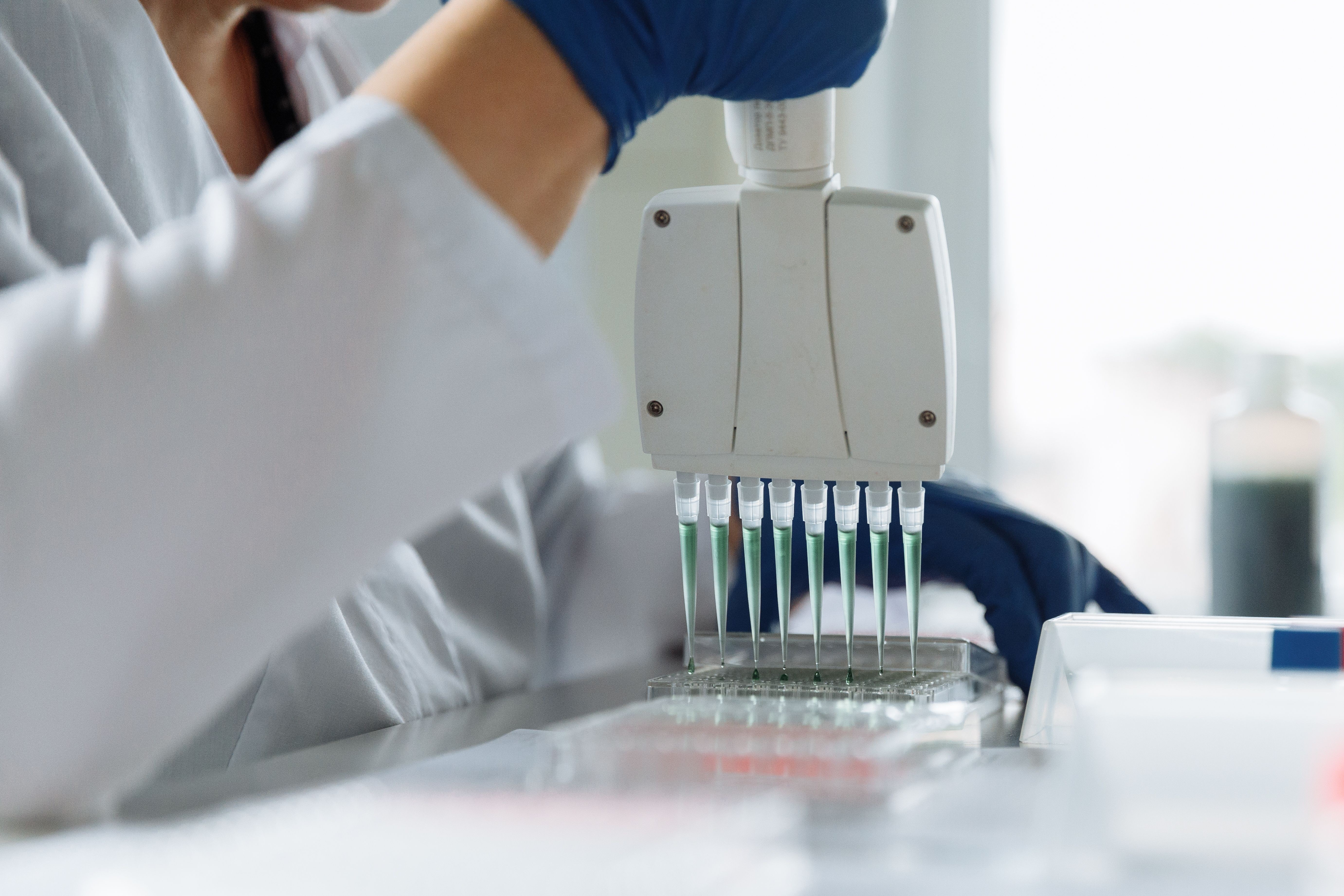 EUA avaliam permitir maioria dos acordos de licenciamento farmacêutico com a China, dizem fontes