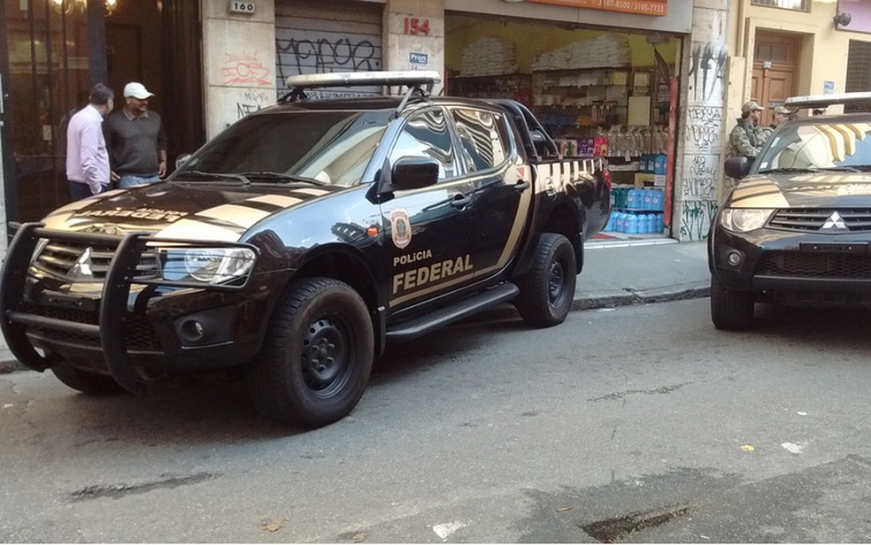 Operação de busca e apreensão na sede do PT foi feita com viaturas sem  placa | Política | Valor Econômico