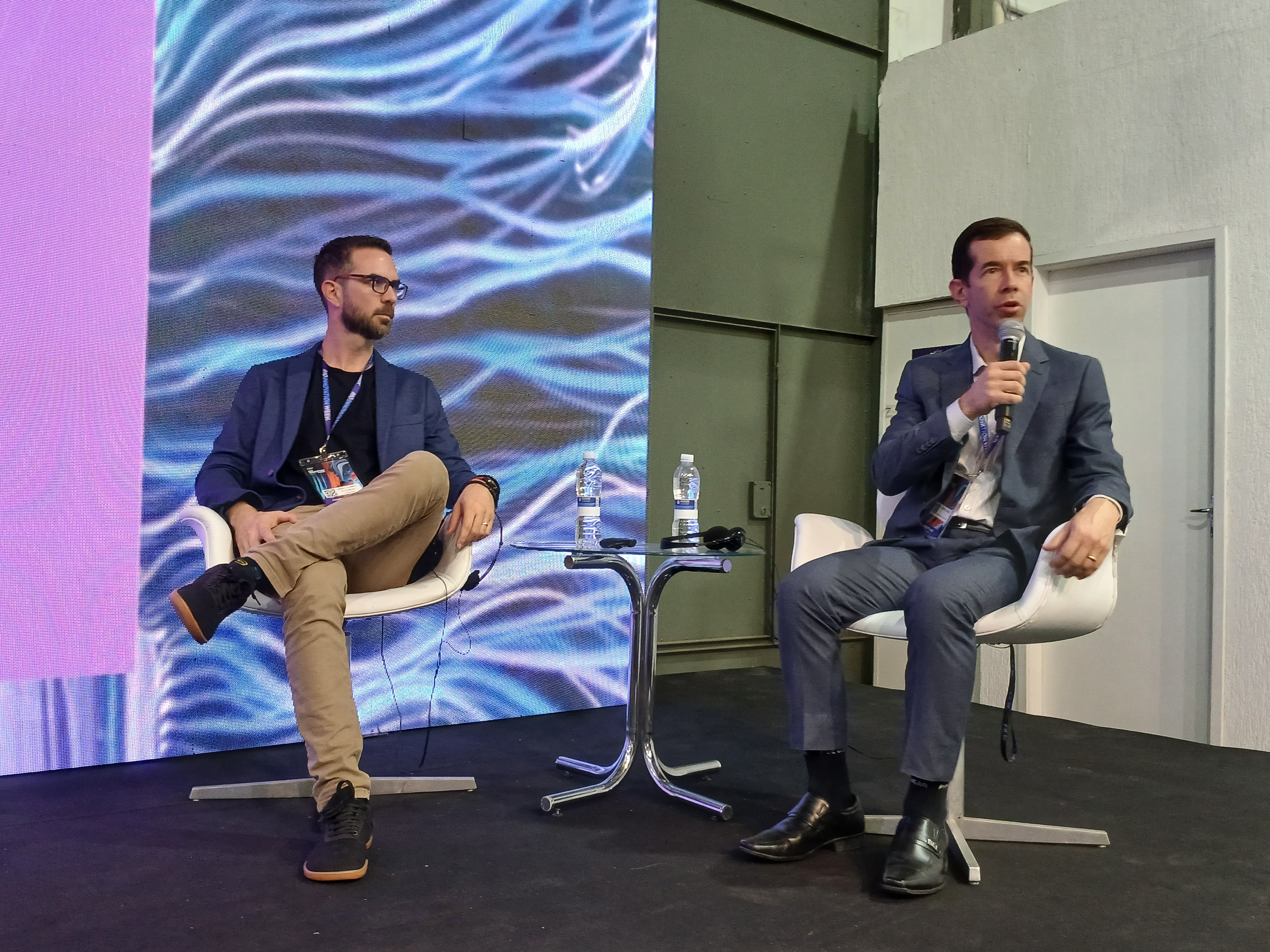 Economia digital deve pressionar demanda por energia e créditos de carbono, dizem especialistas - QTU Questões do Universo