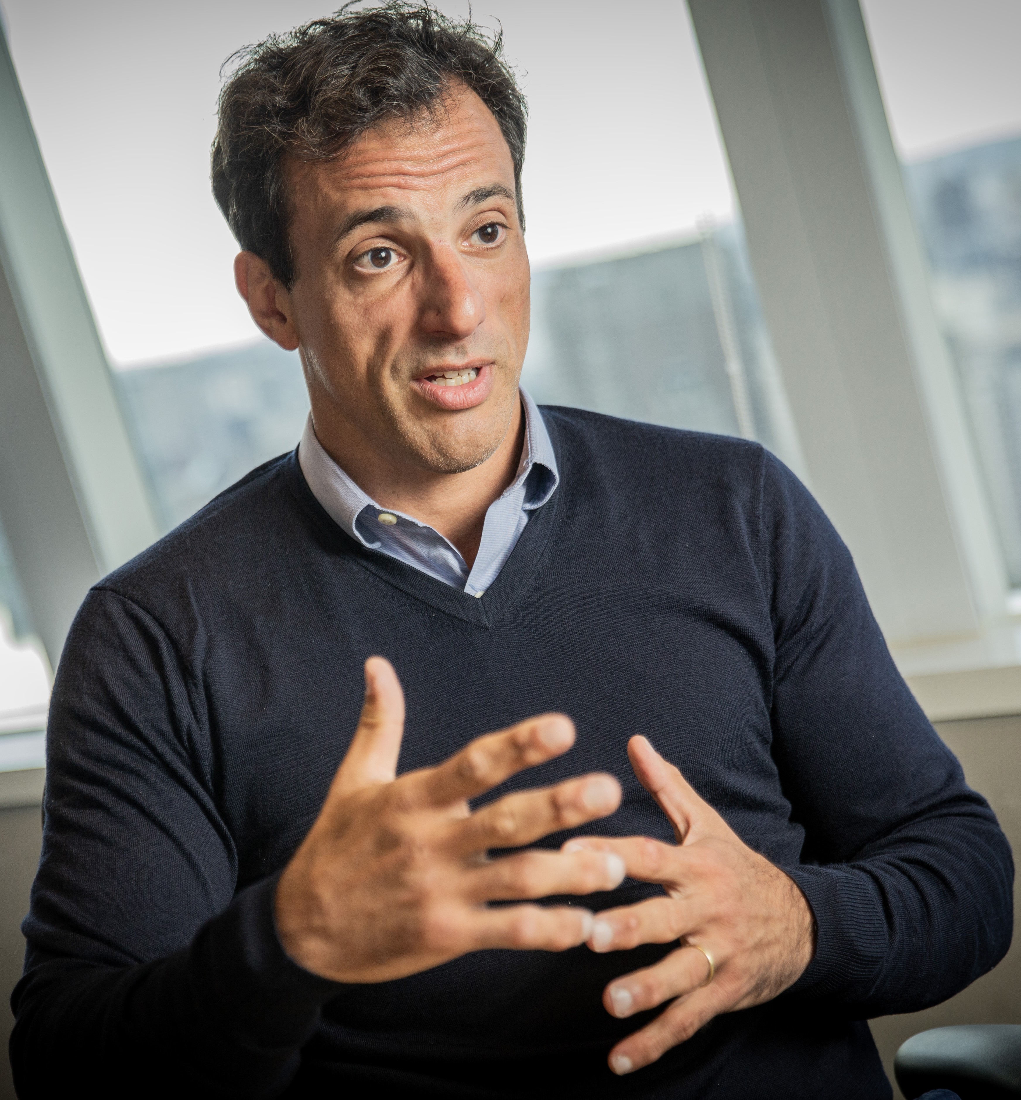 XP Asset muda e passa a cobrar 1% com 30% em fundo macro