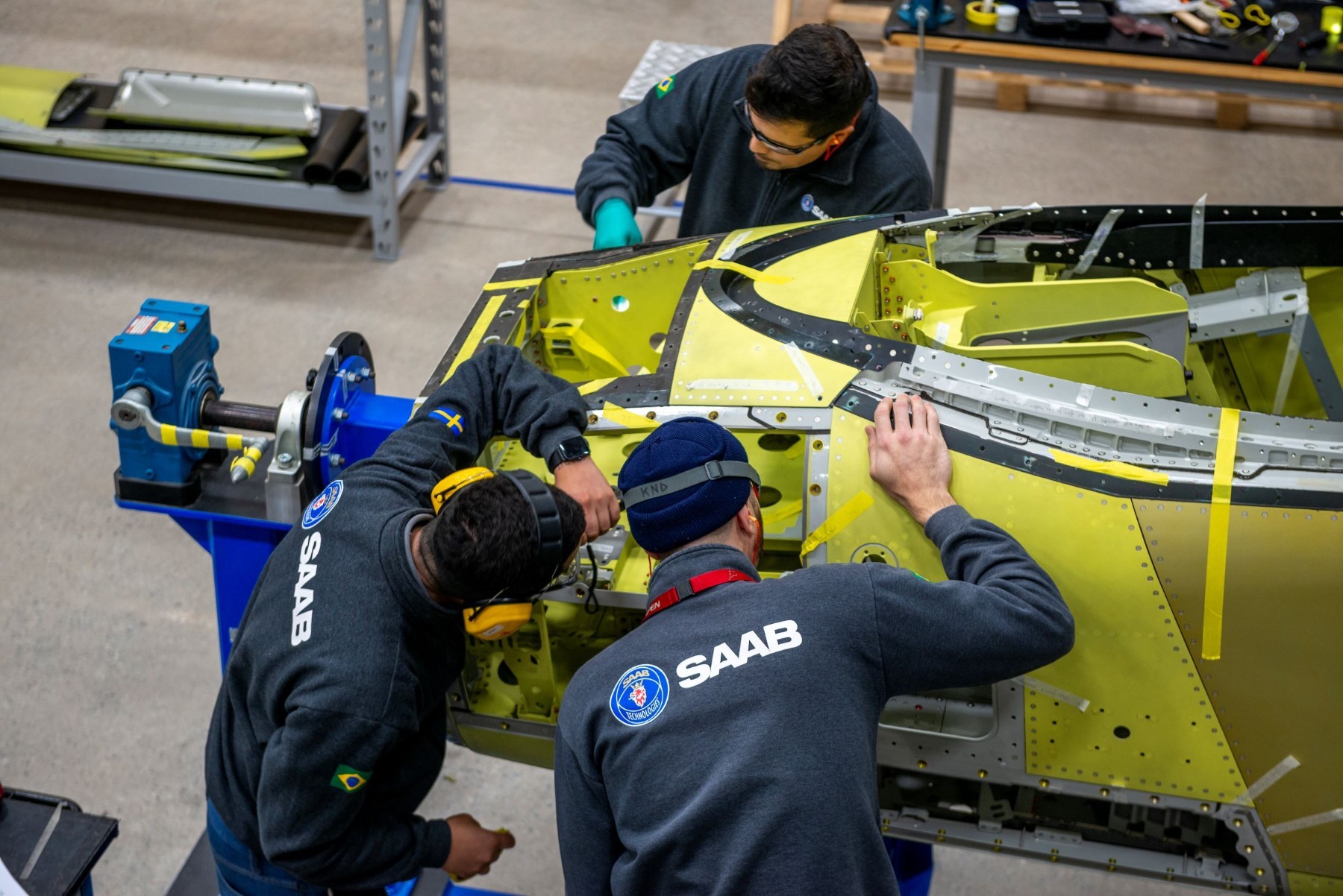Saab assina acordo de US$ 2,5 bilhões para fornecer caças à Ucrânia