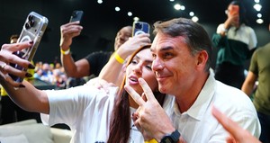 Flávio anuncia mais medidas que dificultam ajuste fiscal