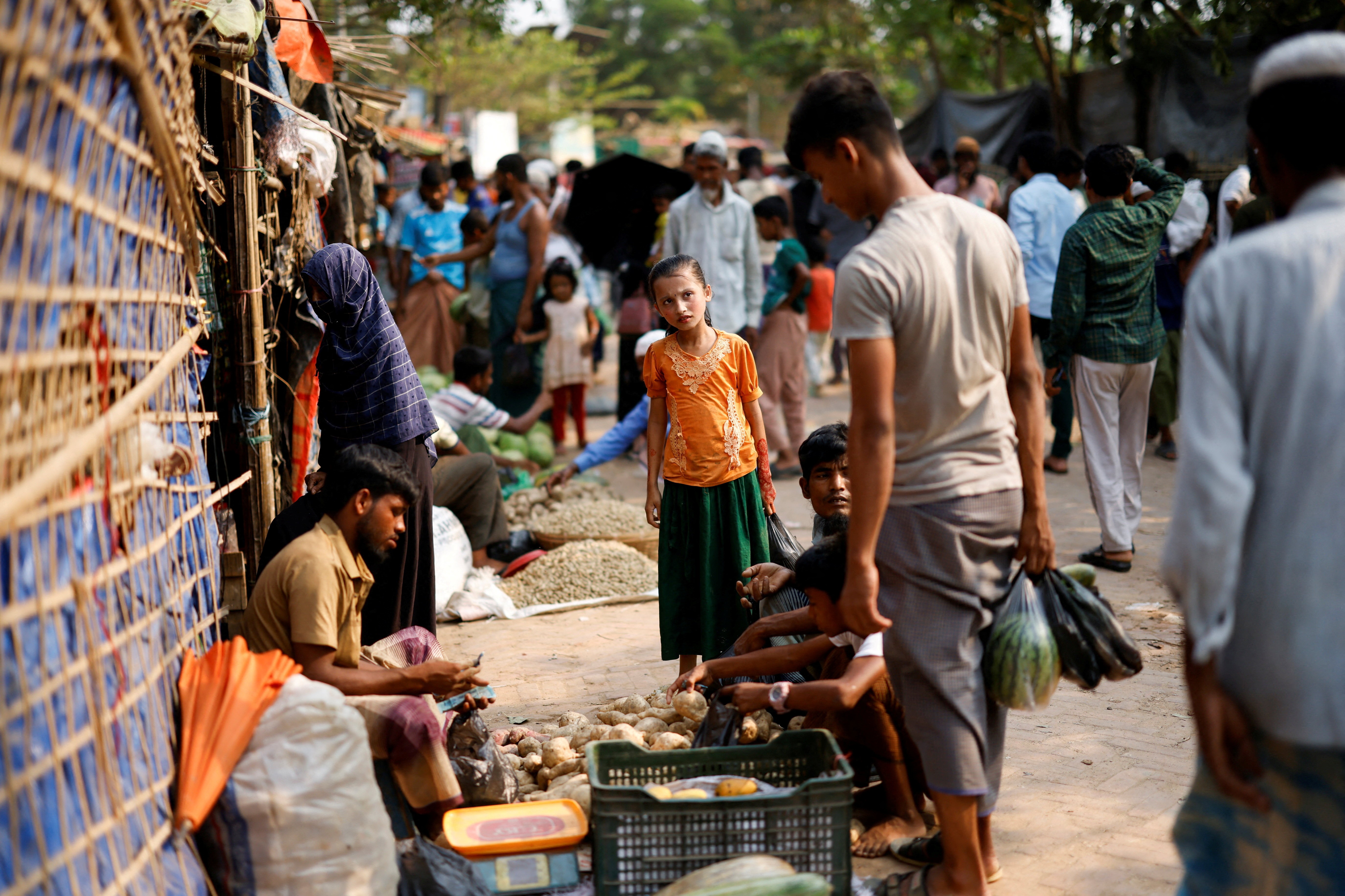 ONU alerta que cortes de financiamento podem agravar crise dos rohingyas em Bangladesh