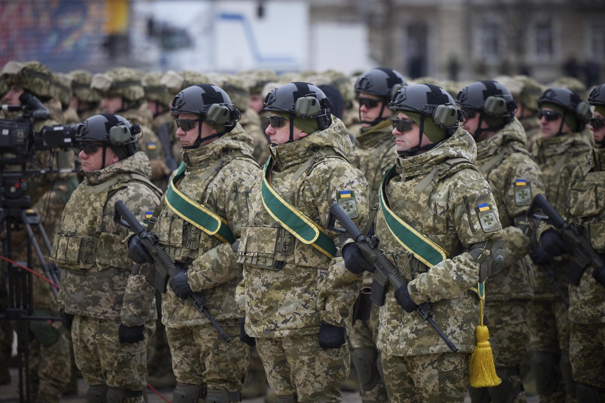 Ucrânia recebe 1,2 mil corpos de soldados mortos na guerra com a Rússia
