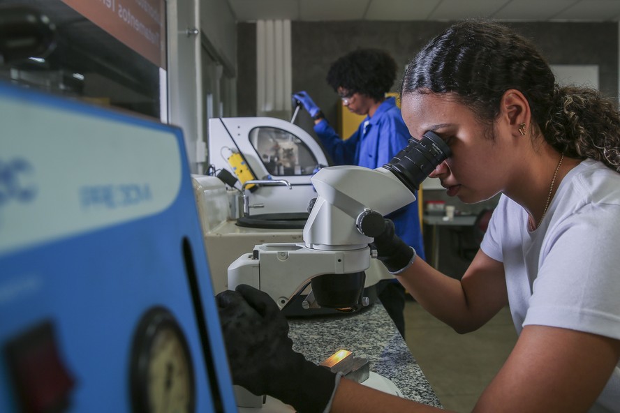 Levantamento mostrou que em 2025 57,3 milhões de brasileiros estavam aptos a ingressar na educação técnica de nível médio