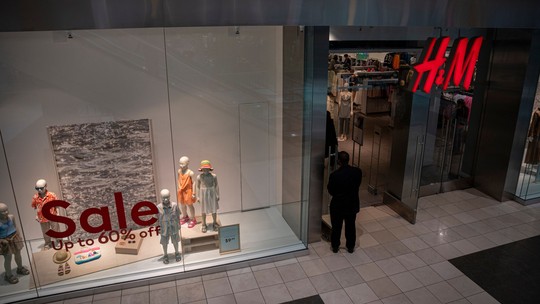 H&M supera expectativas de lucro no 3º trimestre fiscal e vai reabrir lojas na Ucrânia