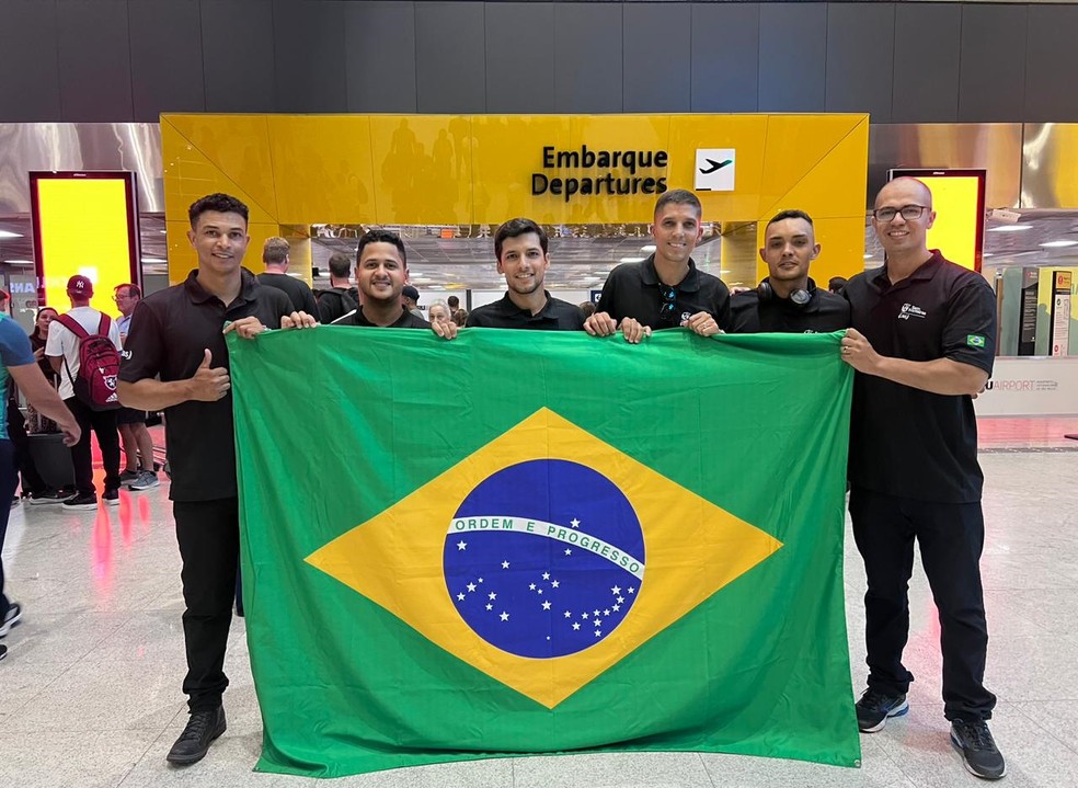 O Programa JBS sem Fronteiras leva brasileiros para trabalhar no exterior — Foto: Divulgação