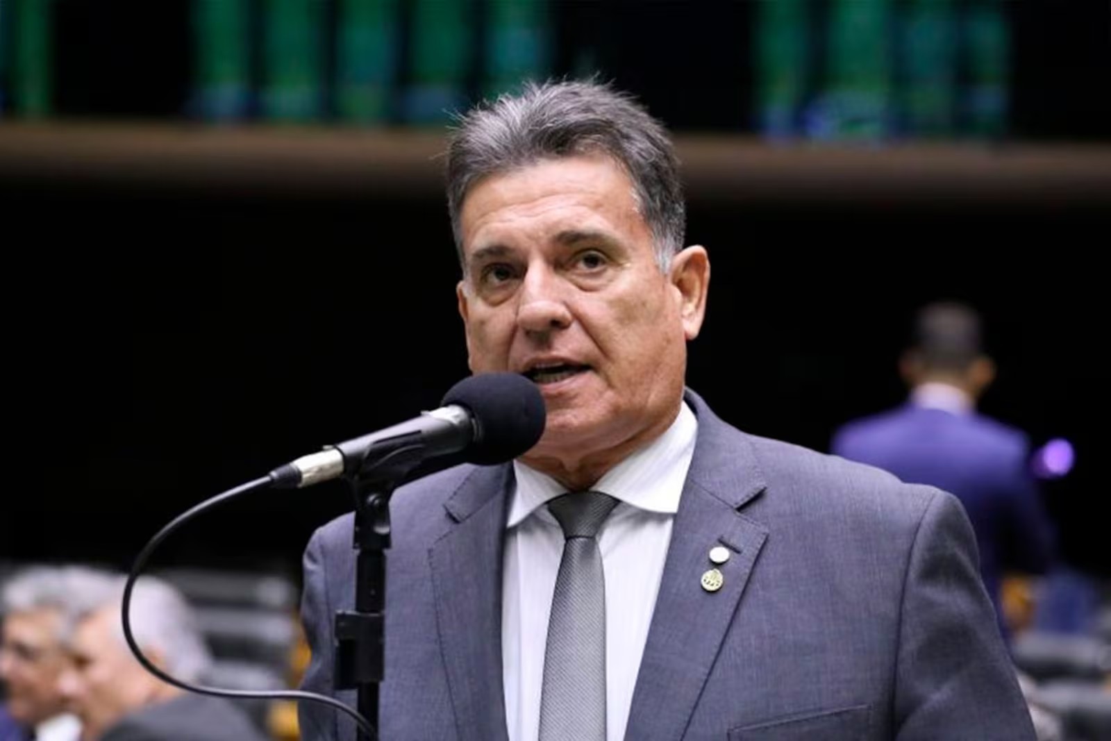 Deputado acusado de ameaçar coronel diz que falas ocorreram no exercício normal do mandato