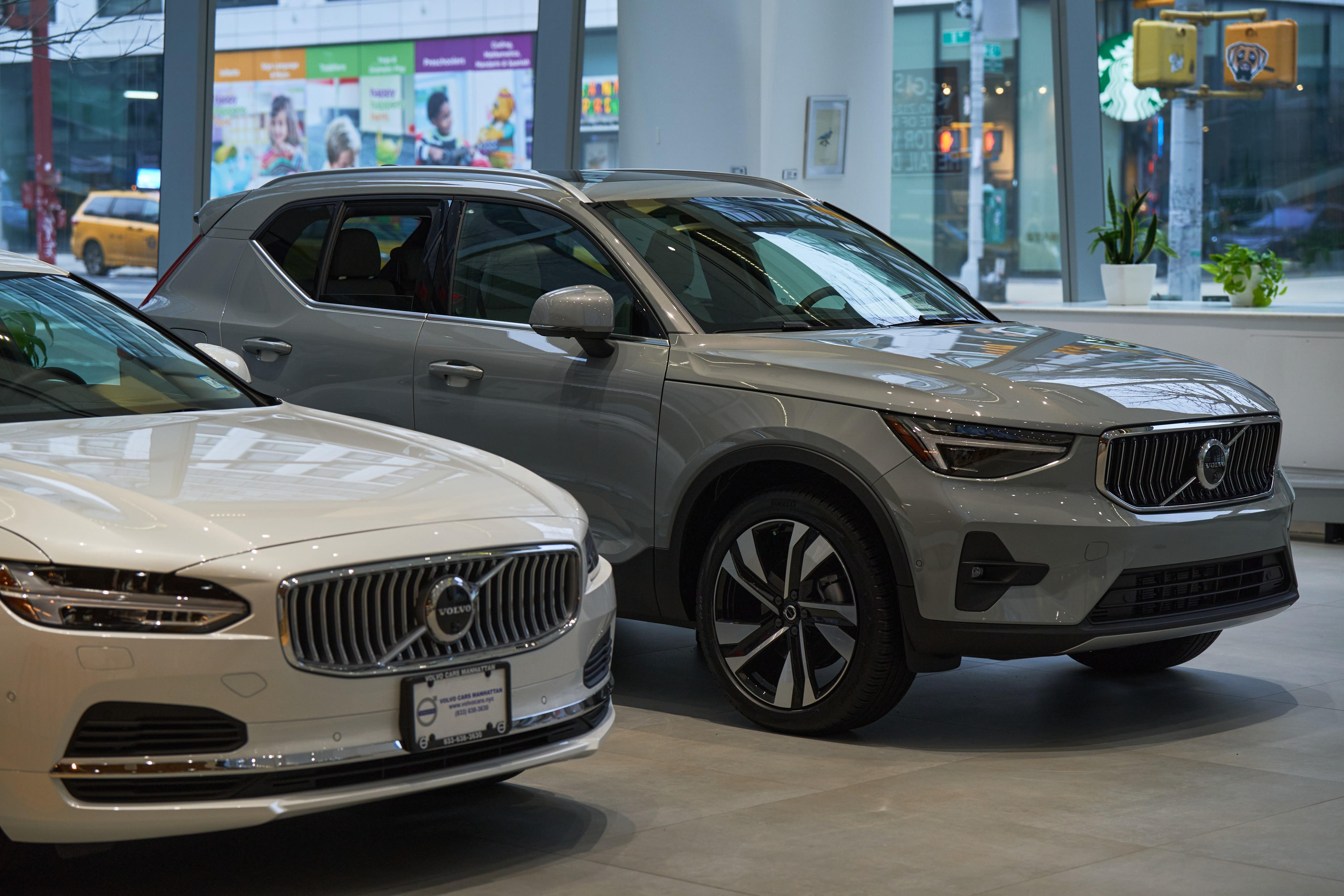 Vendas da Volvo caem enquanto condições desafiadoras continuam