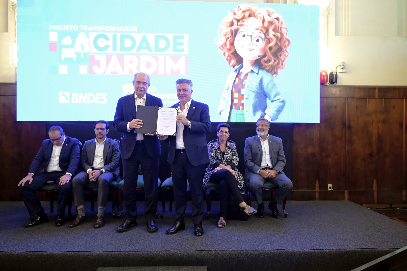 Em indireta a Zema, Mercadante elogia prefeito de BH por diálogo: 'temos que separar a disputa política'