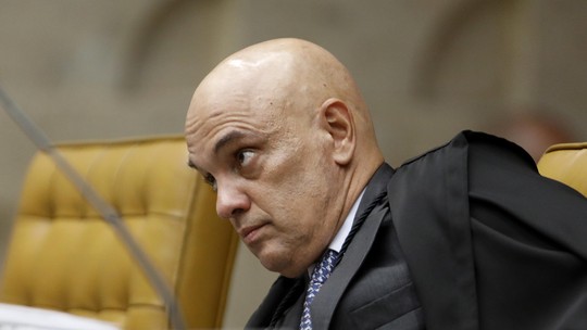 Moraes autoriza tomada de depoimentos de representantes do X no Brasil