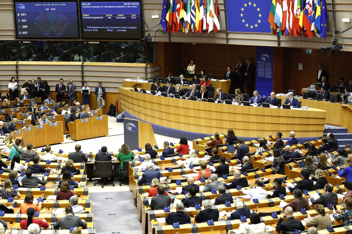 Itália e Espanha alertam sobre escalada de guerra comercial com resposta da UE às tarifas de Trump