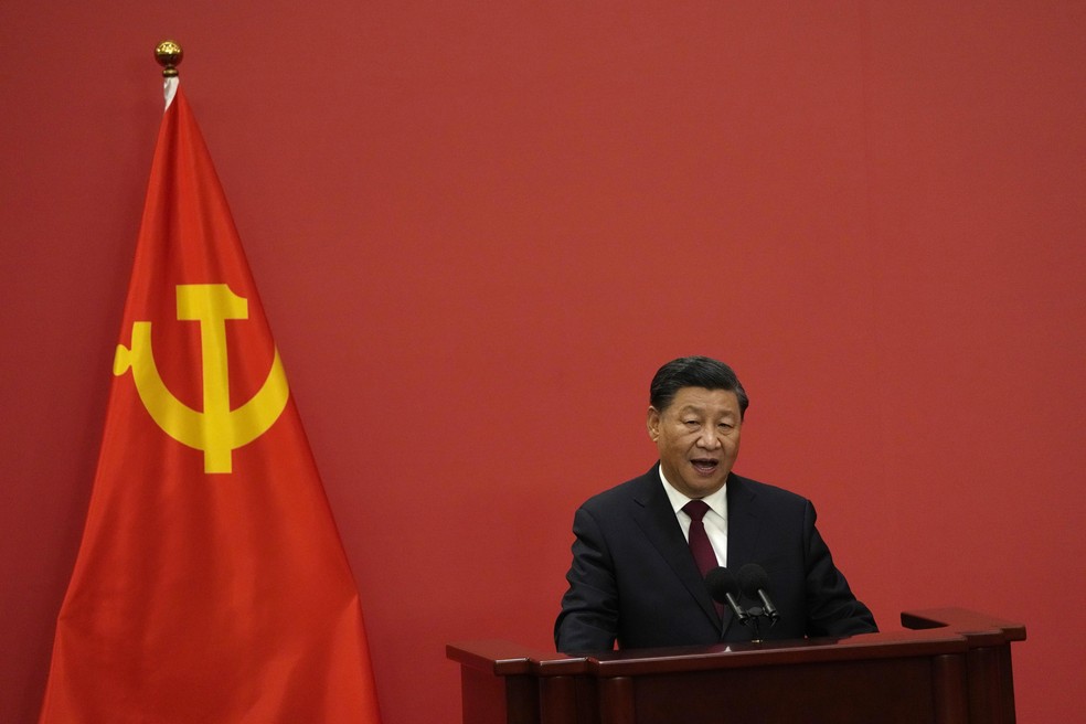 Xi Jinping, presidente chinês, busca "sistema industrial moderno" — Foto: Ng Han Guan/AP