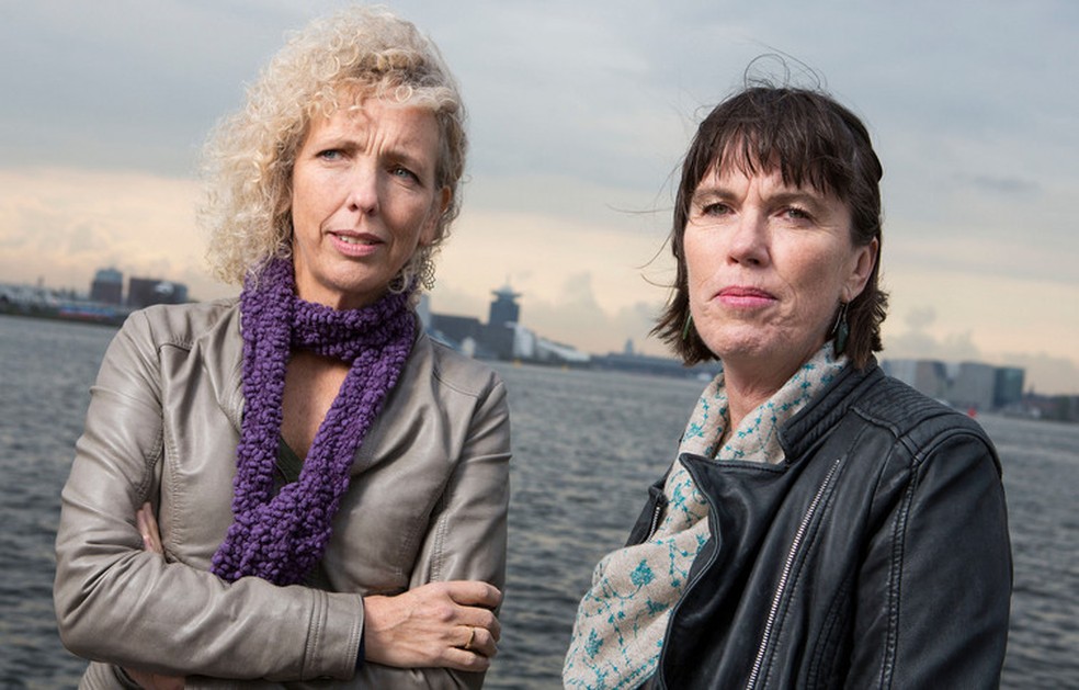 A americana Jennifer Morgan (esq.) e a neozelandesa Bunny McDiarmid compartilham a direção executiva do Greenpeace, ONG de 45 anos, atuação em 55 países e 3,4 milhões de apoiadores no mundo — Foto: Divulgação