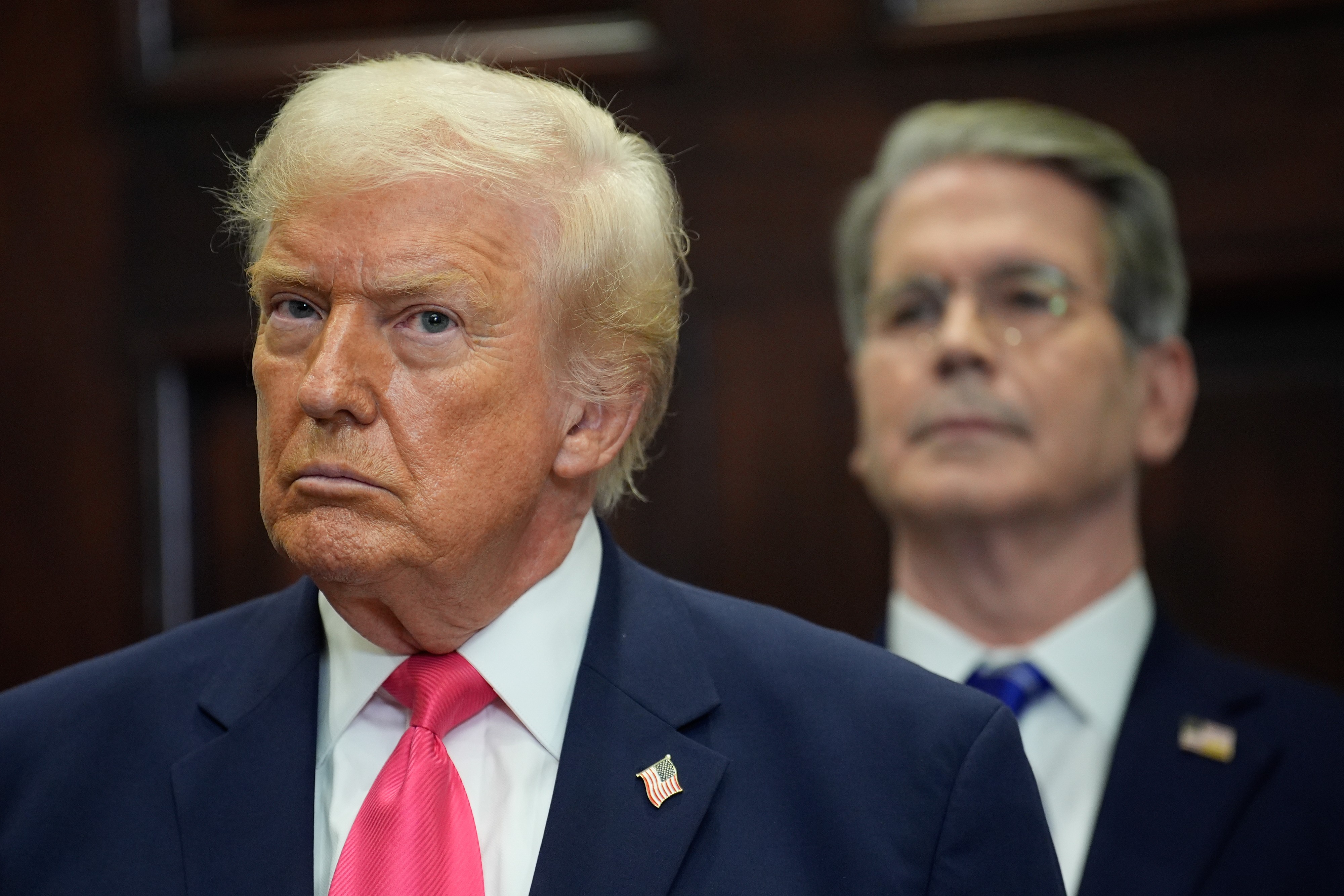 Treasuries assombram os mercados e passam a preocupar o governo Trump - QTU Questões do Universo