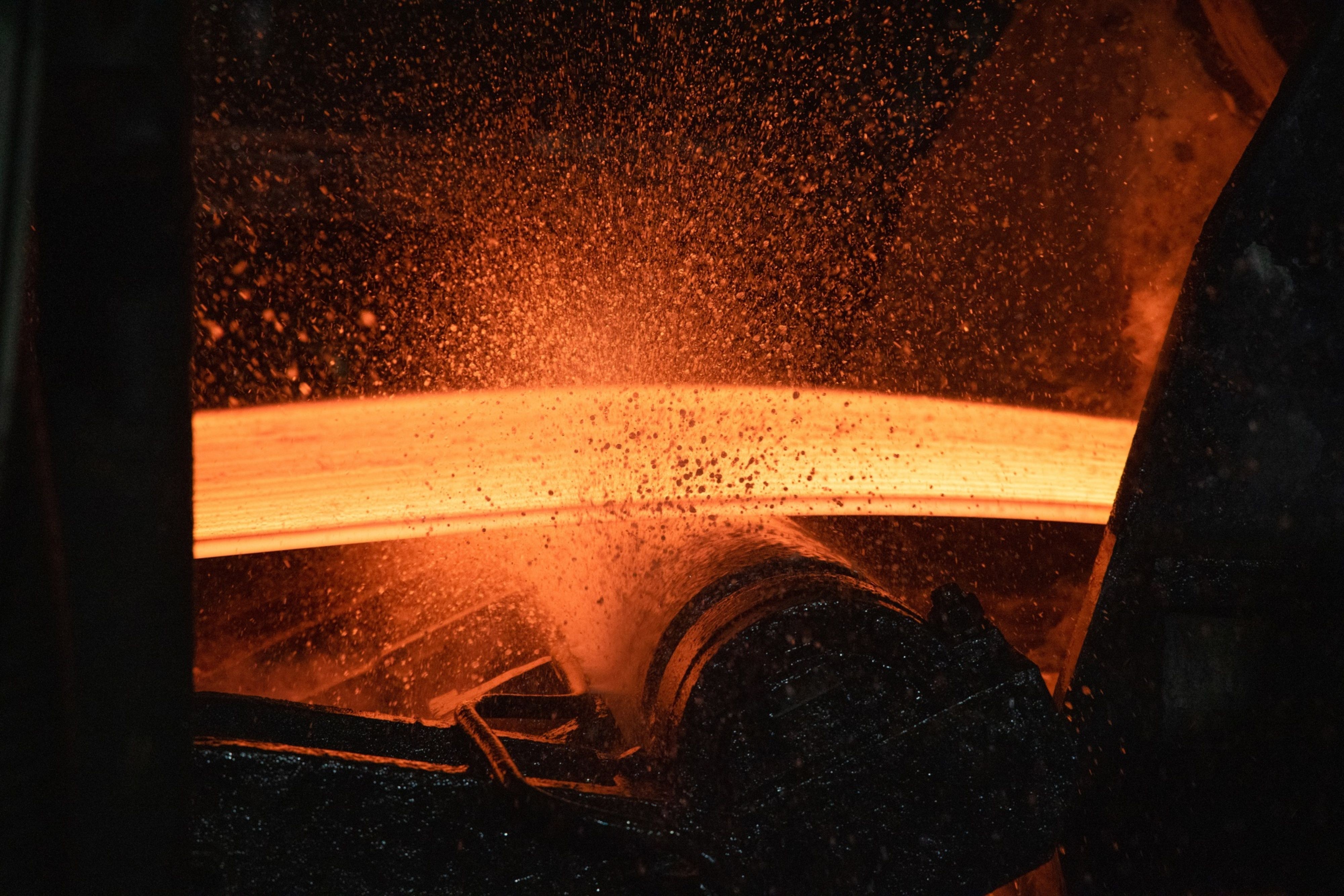Produção de aço bruto cai 3,2% em setembro, diz Aço Brasil