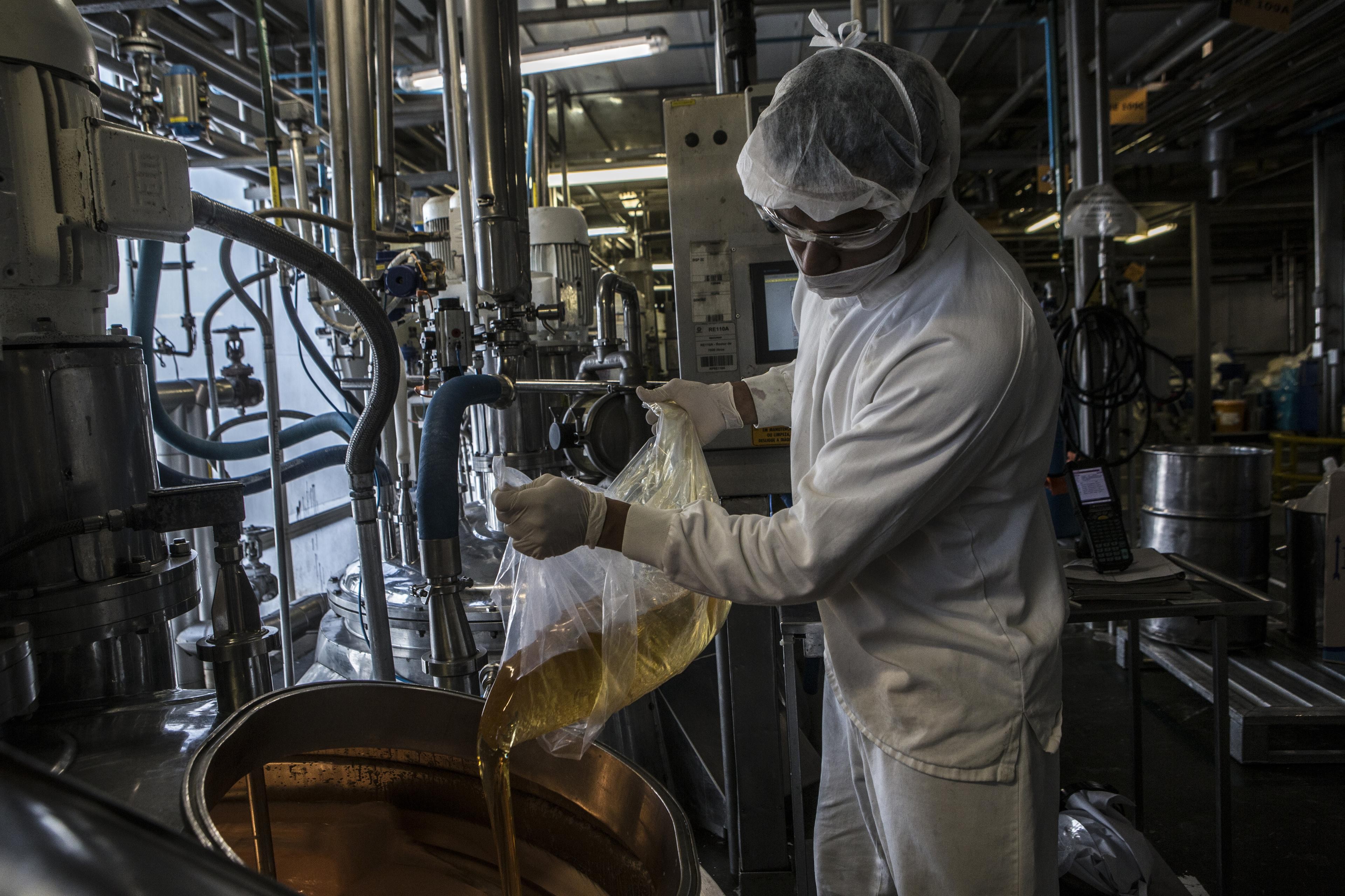 China: Indicador privado de atividade industrial recua em junho