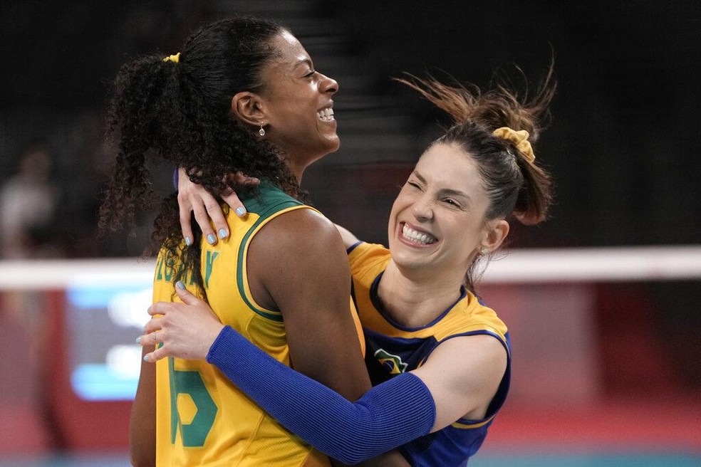 Olimpíada 2021: Brasil vence Japão e se firma em segundo no vôlei ...