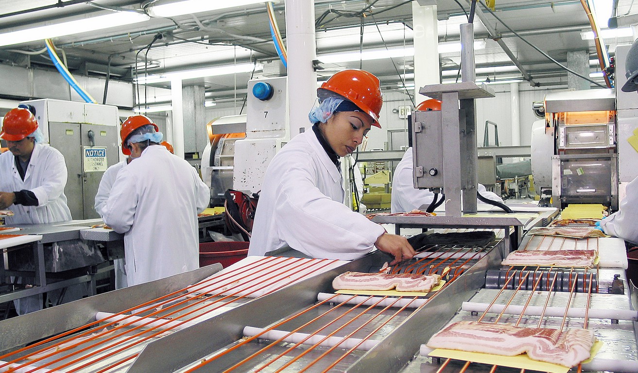 Tyson Foods anuncia Jeffrey Schomburger, ex-P&G, como novo CEO