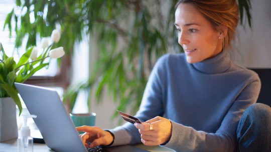 Corretoras de ativos digitais reforçam tecnologia contra golpes e ataques cibernéticos