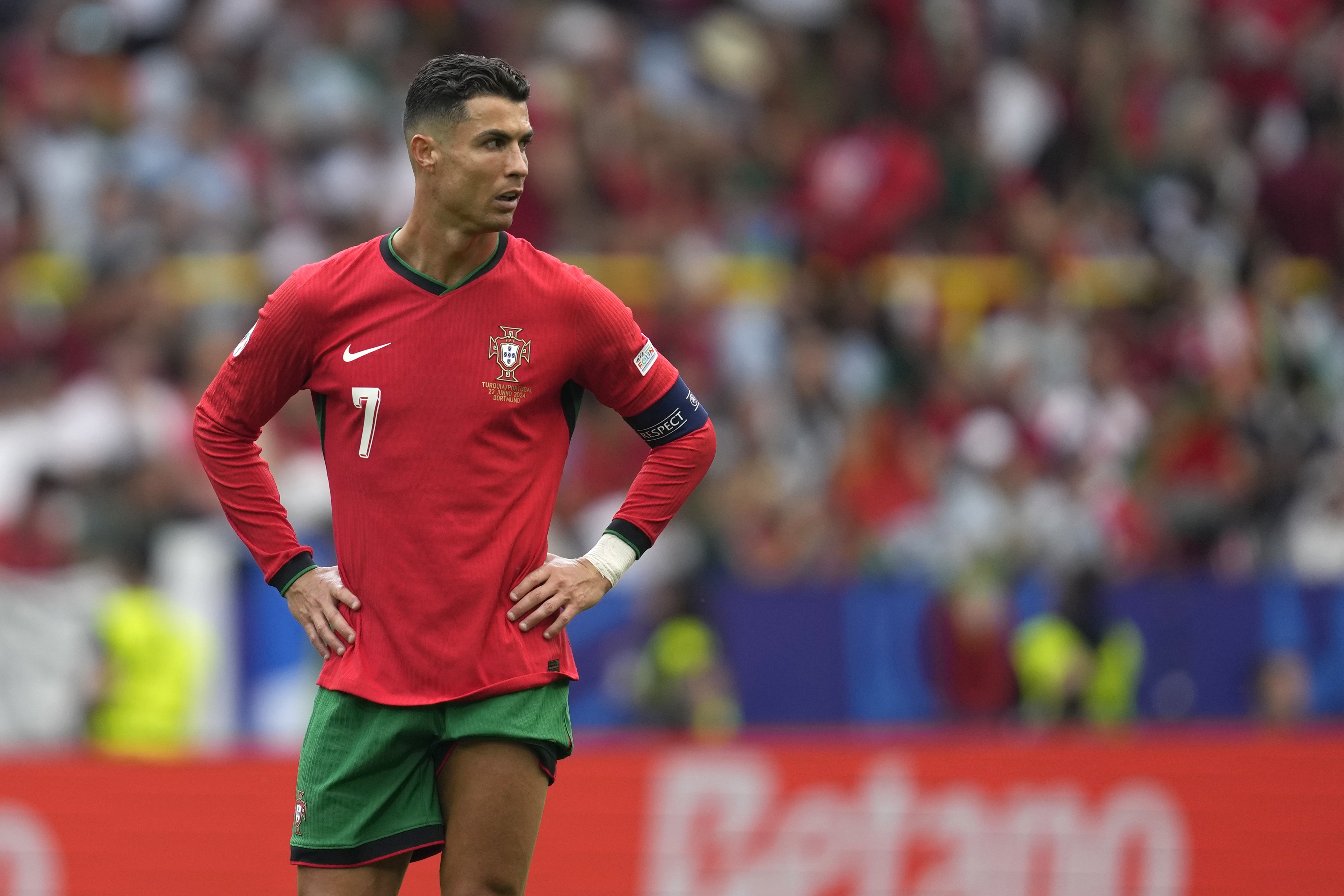 Veja os resultados desta terça-feira na Copa do Mundo e o recorde de CR7